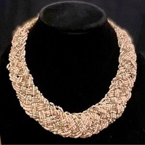 Peach and gold tone bead collar necklace​​​